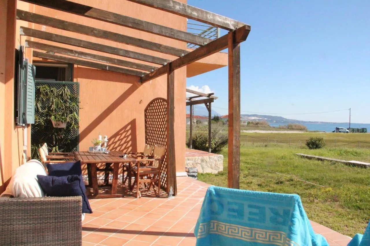 Alekos Beach Houses-Seti Villa Lixouri 0*,  Greece