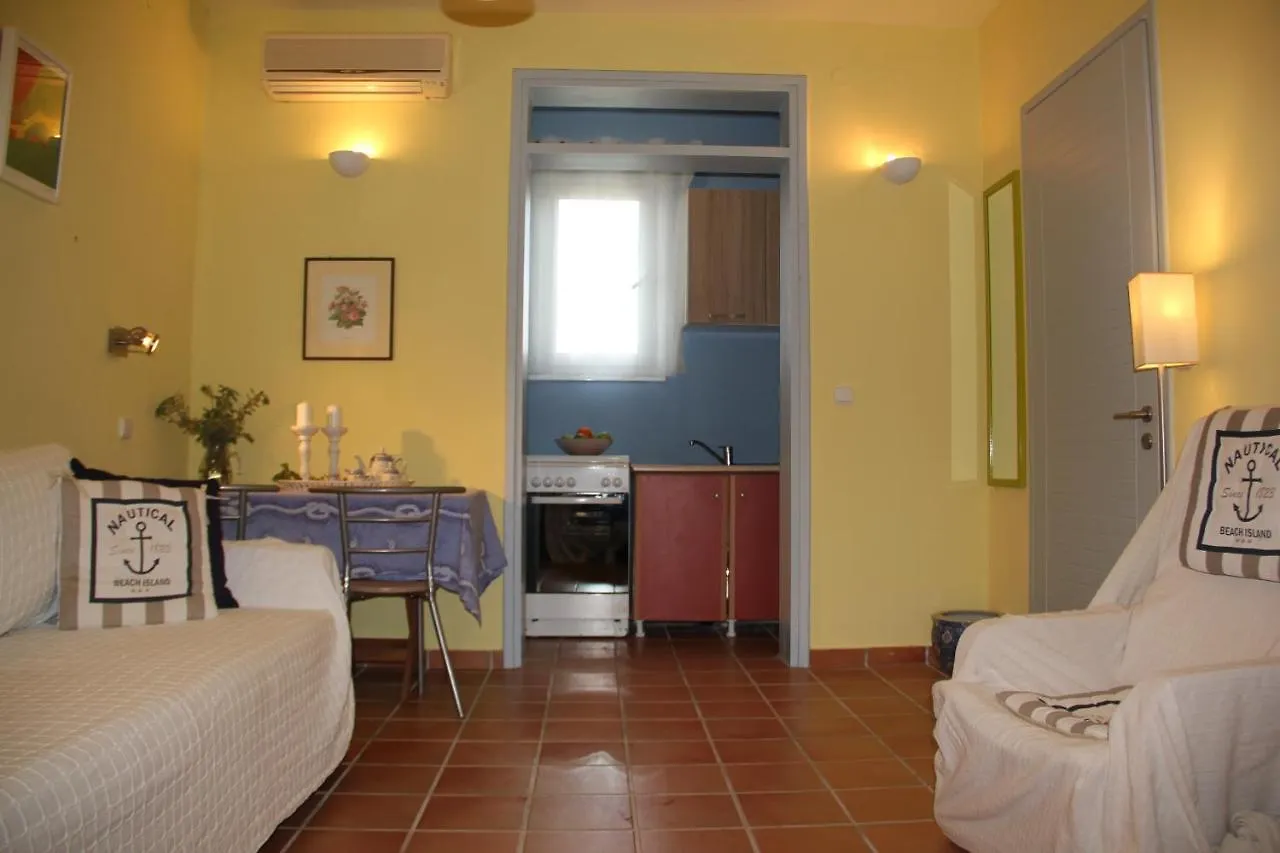 Alekos Beach Houses-Seti Villa Lixouri 0*,  Greece